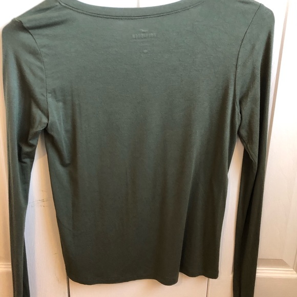 Hollister long sleeve green v-neck t-shirt size XXS Must-Have Collection Easy T - Picture 2 of 3